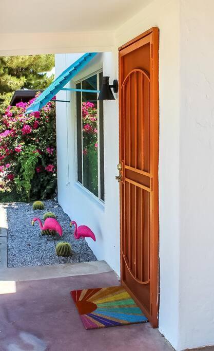 Newly Remodeled Midcentury Pink Flamingo Casa Villa ฟีนิกซ์ ภายนอก รูปภาพ